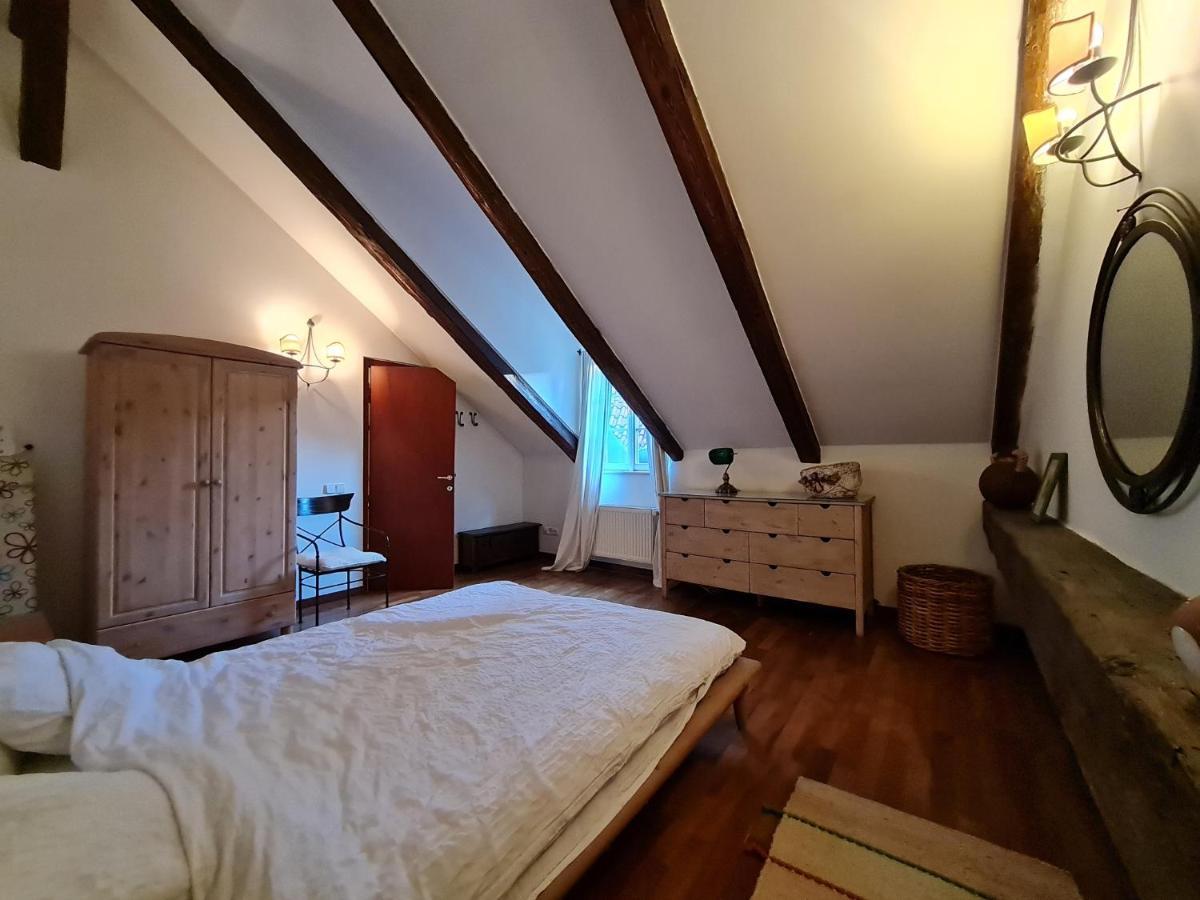 Magic Central Attic Apartment Prague Ngoại thất bức ảnh