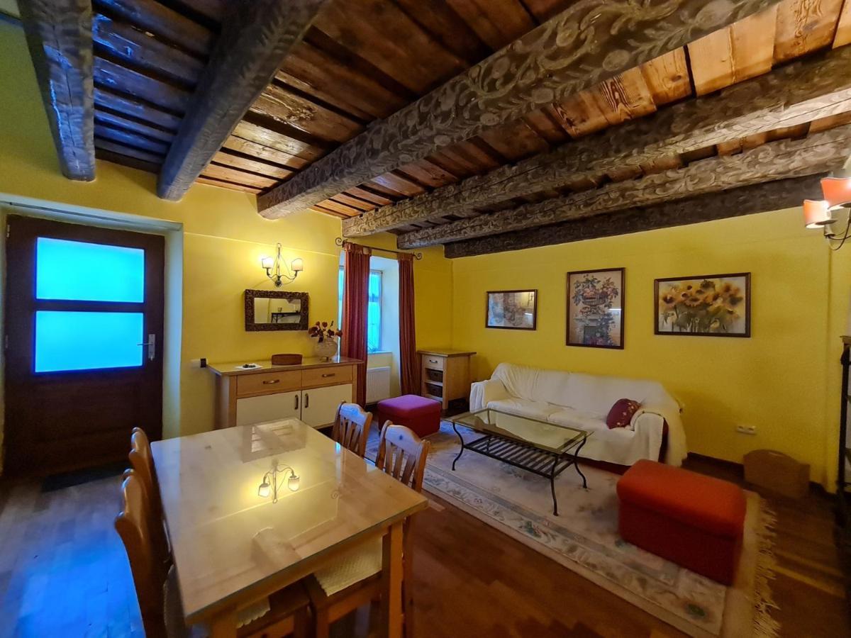 Magic Central Attic Apartment Prague Ngoại thất bức ảnh