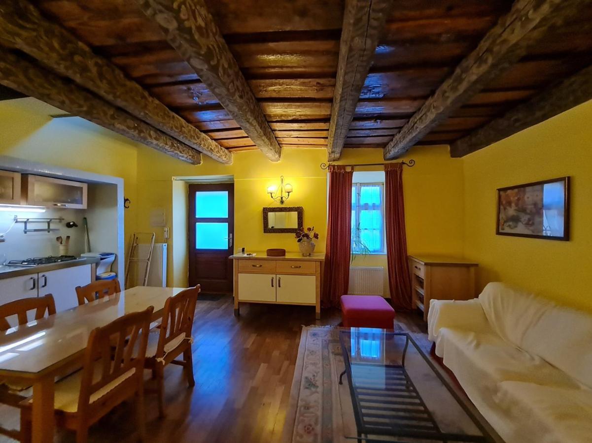 Magic Central Attic Apartment Prague Ngoại thất bức ảnh
