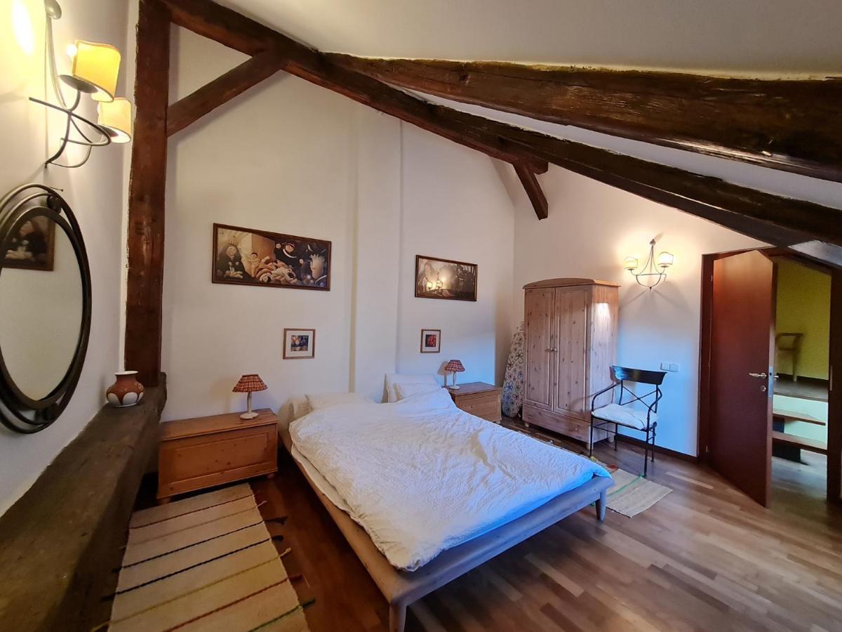 Magic Central Attic Apartment Prague Ngoại thất bức ảnh